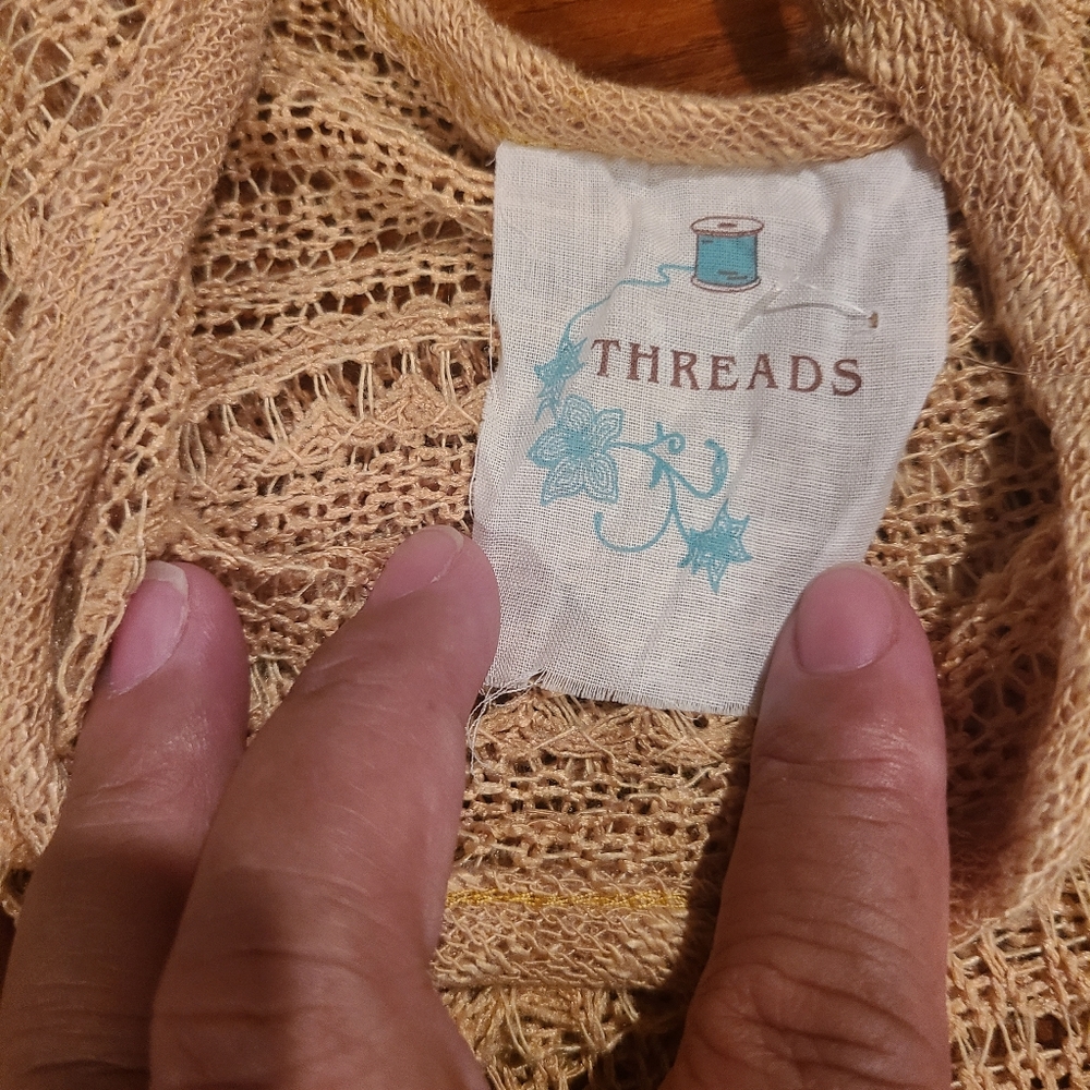 Threads See through blouse - Picture 4 of 4